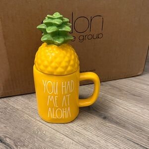 Yellow Pineapple Mug with Green Top